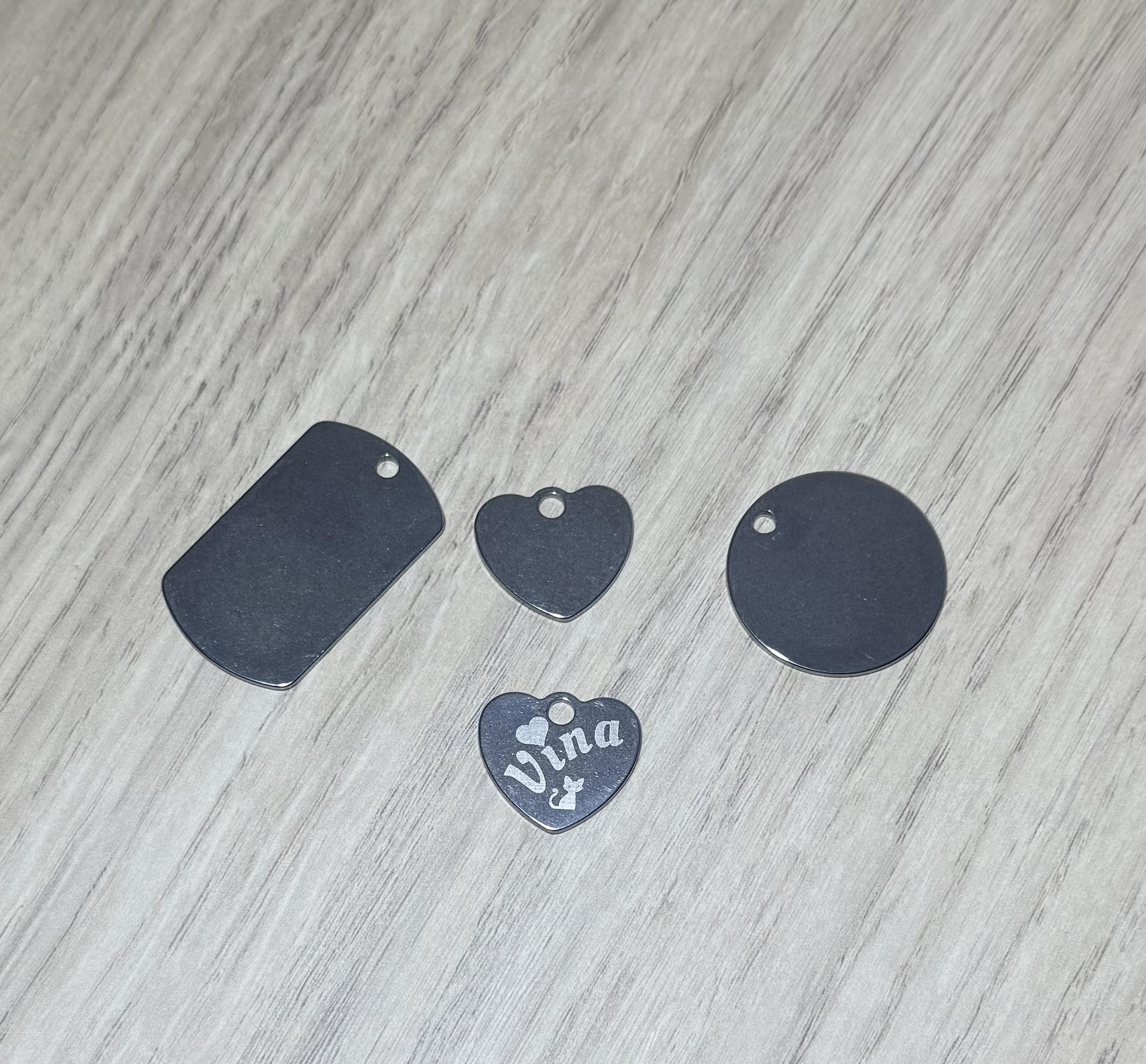 petit cœur gravé petit cœur gravé